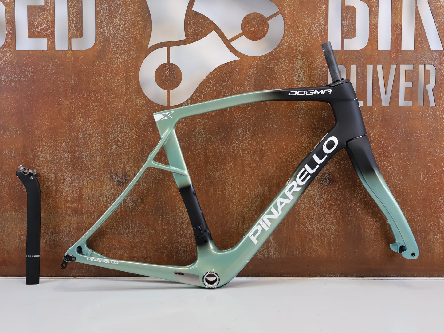 PINARELLO DOGMA X RAHMENSET LUXTER SKY SHINY CARBON / 56CM