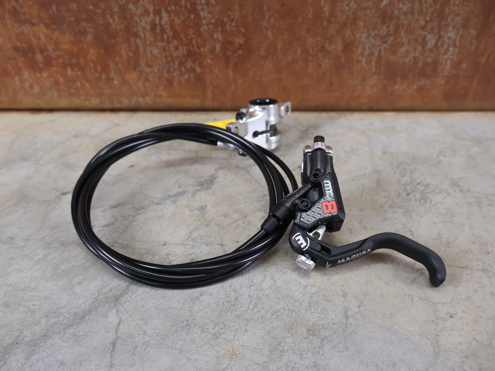 MAGURA MT8 PRO / HYDRAULISCHE SCHEIBENBREMSE / CARBOTECTURE SL / FLIP- –