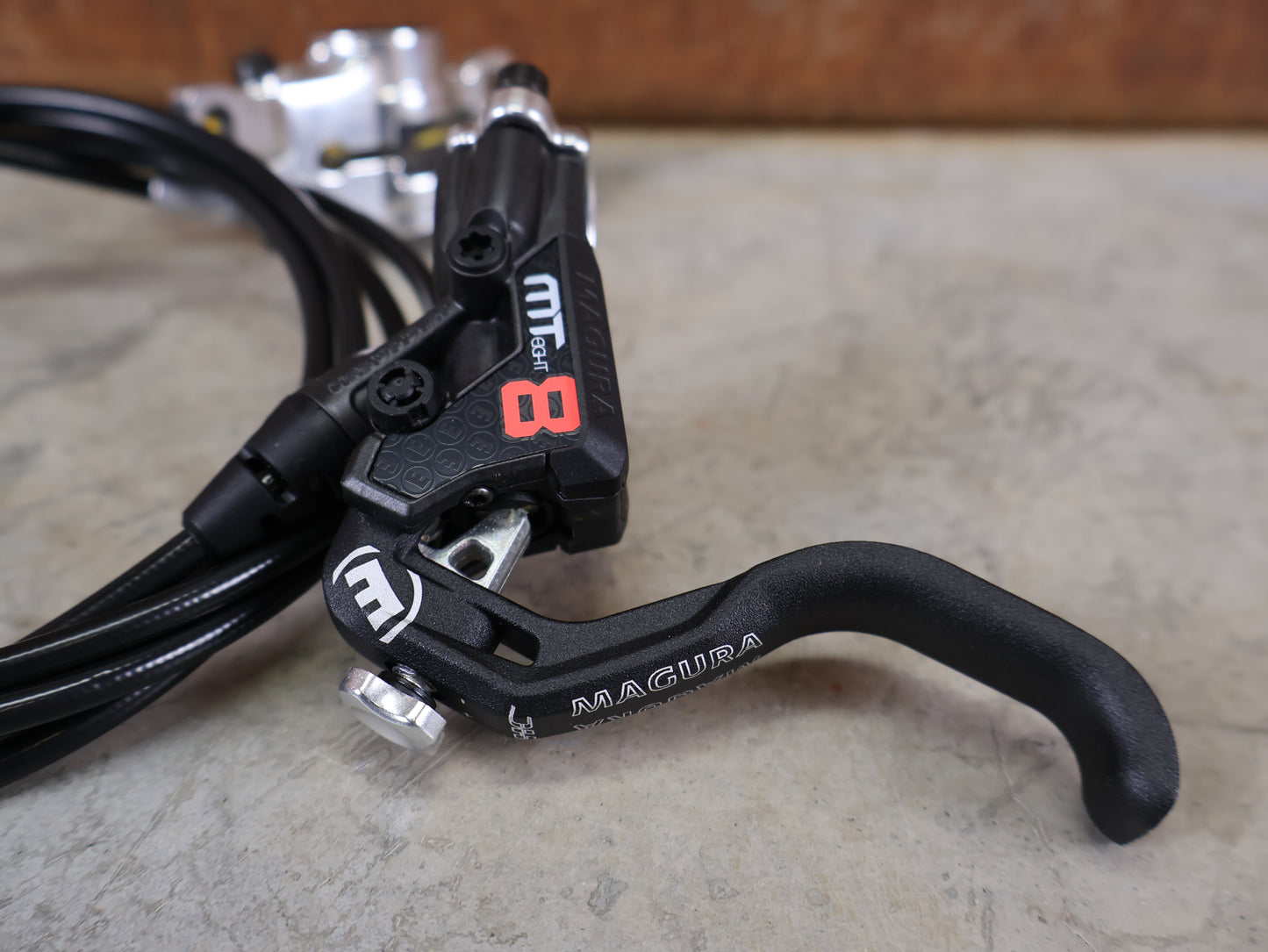 MAGURA MT8 PRO / HYDRAULISCHE SCHEIBENBREMSE / CARBOTECTURE SL / FLIP-FLOP / 240 G