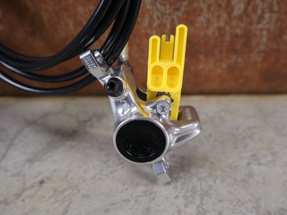 MAGURA MT8 PRO / HYDRAULISCHE SCHEIBENBREMSE / CARBOTECTURE SL / FLIP-FLOP / 240 G