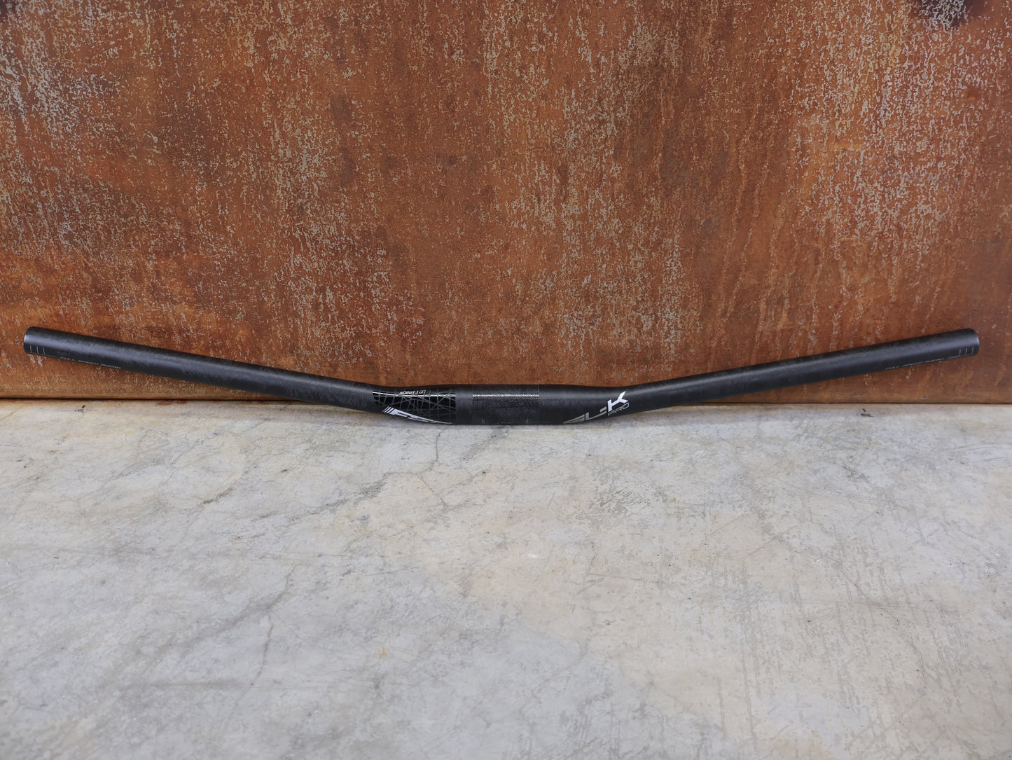 FSA SL-K PRO FLAT / CARBON MTB-LENKER / ICR / 740 MM / 193 G