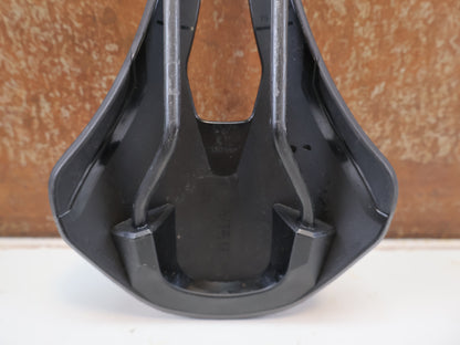 FIZIK TEMPO ARGO R1 SATTEL / ROAD & ENDURANCE / 150 MM / CARBON-GESTELL