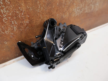 SRAM RED XPLR ETAP AXS SCHALTWERK / 12-FACH / 10-44T / KERAMIKLAGER