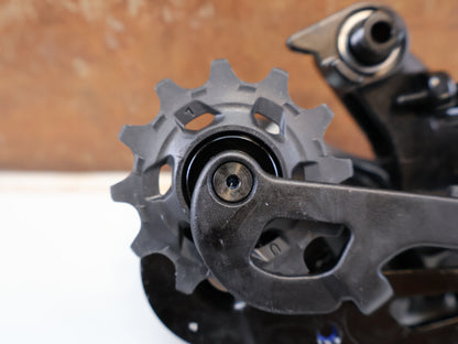 SRAM RED XPLR ETAP AXS SCHALTWERK / 12-FACH / 10-44T / KERAMIKLAGER