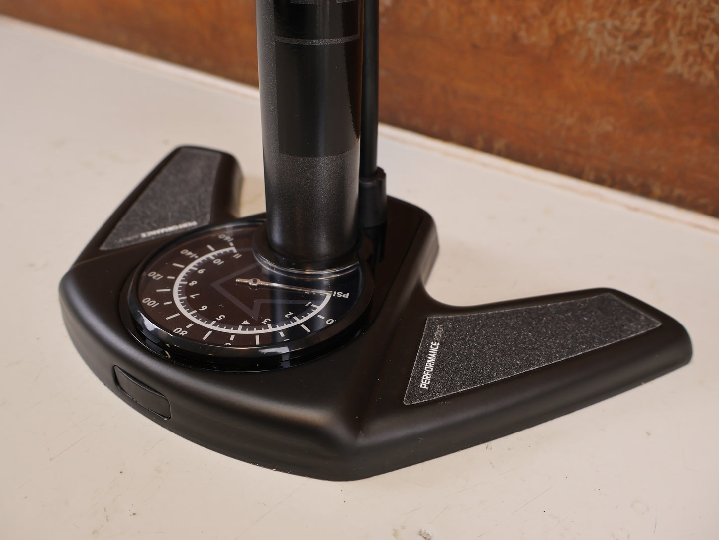 PRO PERFORMANCE LTD STANDPUMPE STAHL 11 BAR SILBER