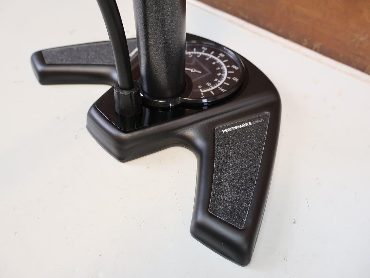 PRO PERFORMANCE LTD STANDPUMPE STAHL 11 BAR SILBER