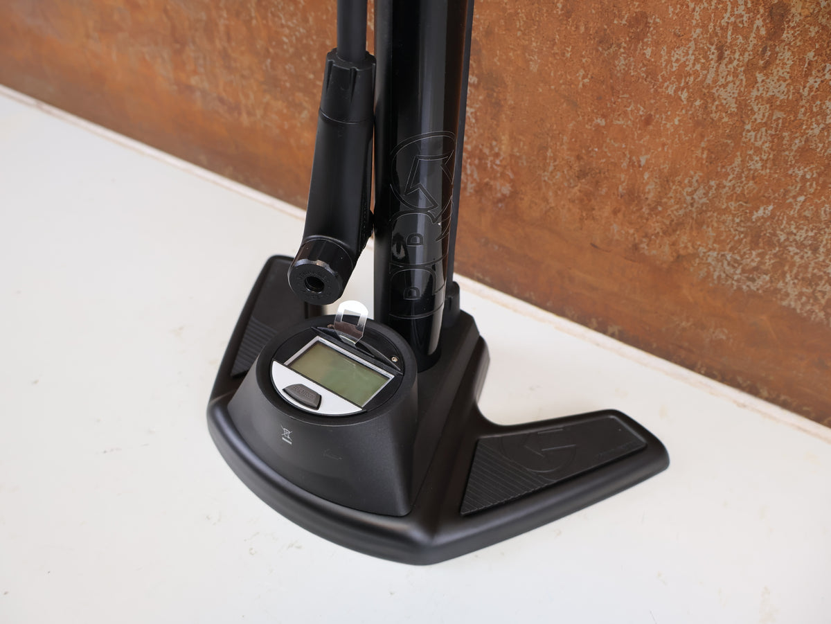 PRO TEAM DIGITAL STANDPUMPE ALUMINIUM 11 BAR SCHWARZ