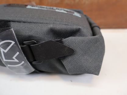 PRO DISCOVER SATTELTASCHE KLEIN 0,6 L WASSERDICHT GRAU-SCHWARZ
