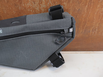 PRO DISCOVER RAHMENTASCHE KLEIN WASSERDICHT GRAU-SCHWARZ