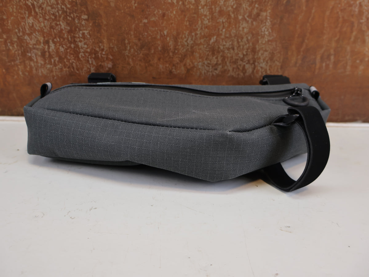 PRO DISCOVER RAHMENTASCHE KLEIN WASSERDICHT GRAU-SCHWARZ