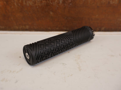 PRO DUAL LOCK SPORT LENKERGRIFFE SCHWARZ 30X130MM MTB