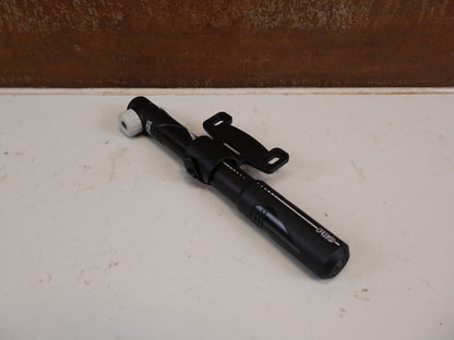 PRO COMPACT MINIPUMPE 22,5CM 8 BAR SCHWARZ 85G