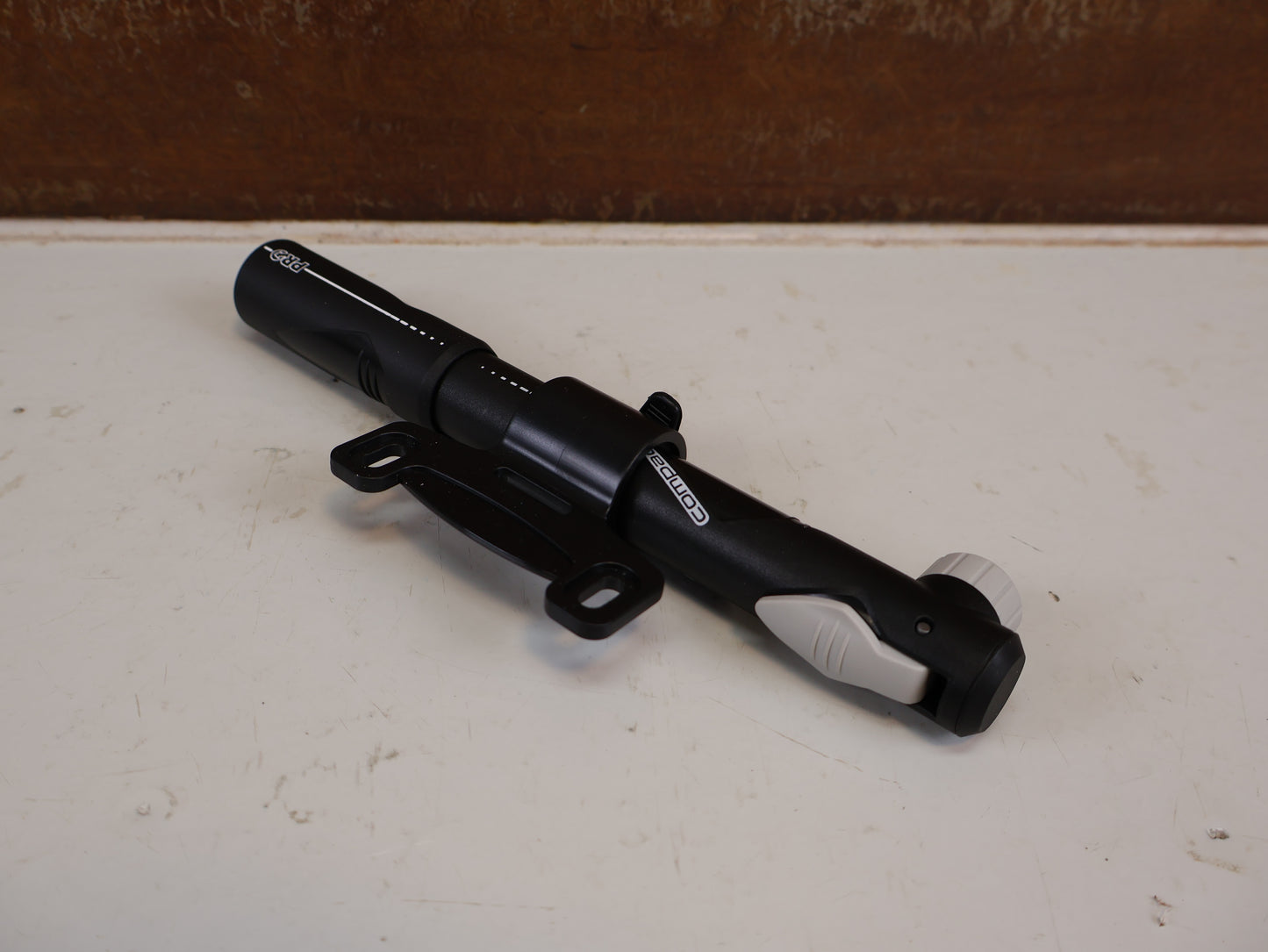 PRO COMPACT MINIPUMPE 22,5CM 8 BAR SCHWARZ 85G