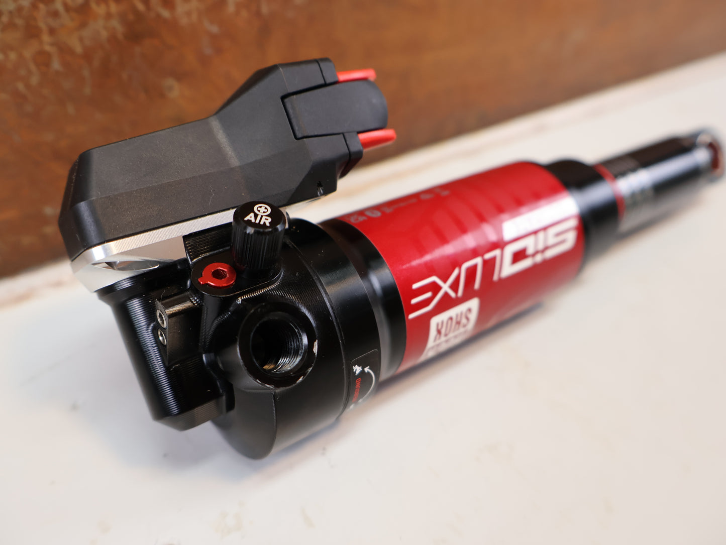 ROCKSHOX SIDLUXE ULTIMATE FLIGHT ATTENDANT DÄMPFER / 185X50 TRUNNION XC