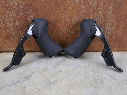 SRAM RIVAL AXS E1 SCHALT-BREMSHEBEL SET / 12-FACH / DISC / FLAT MOUNT / INKL. ADAPTER