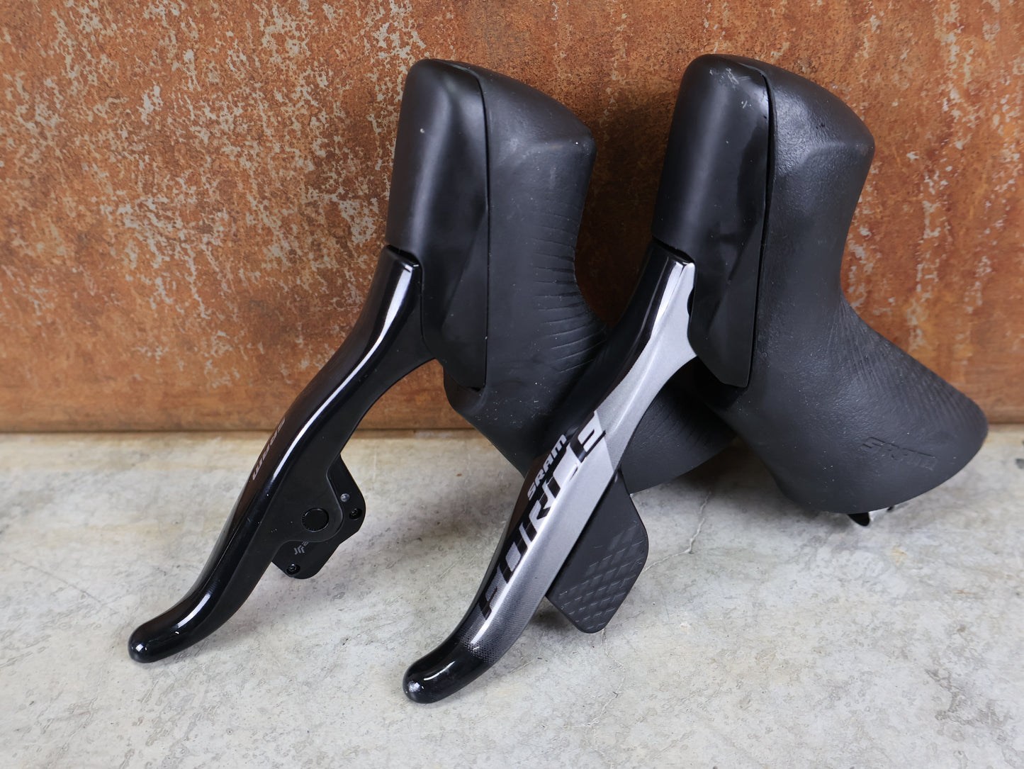 SRAM FORCE ETAP AXS SCHALT-BREMSHEBEL SET D1 / CARBON / 12-FACH / DISC / INKL. 160MM ADAPTER