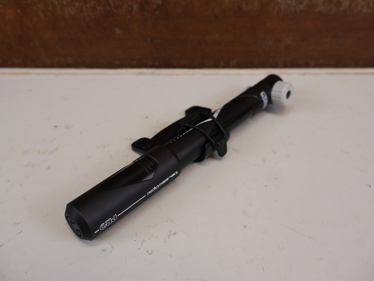 PRO COMPACT TELESKOP MINIPUMPE 22,5CM 8 BAR SCHWARZ 99G