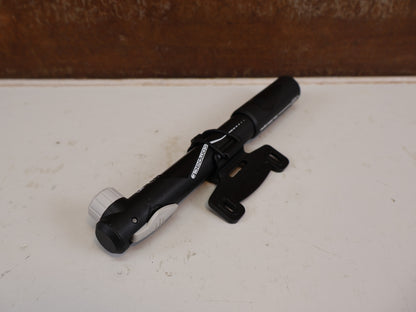 PRO COMPACT TELESKOP MINIPUMPE 22,5CM 8 BAR SCHWARZ 99G
