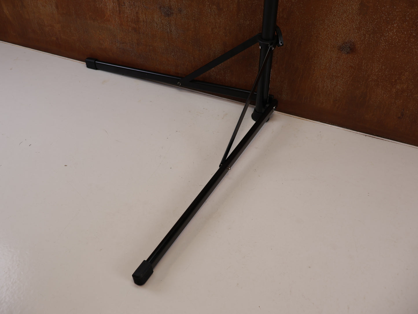 PRO SPORT MONTAGESTÄNDER ALUMINIUM HÖHENVERSTELLBAR SCHWARZ