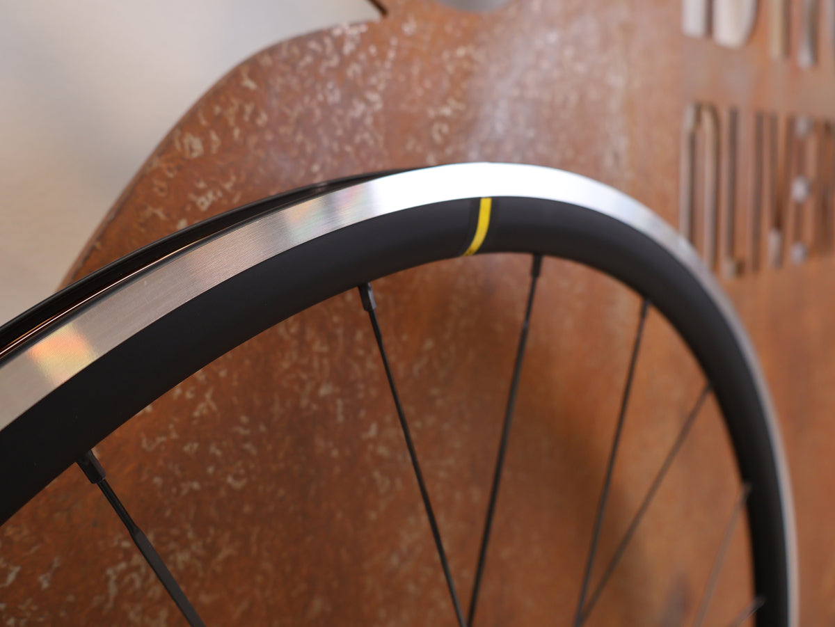 MAVIC COSMIC ELITE UST 700C HINTERRAD / FELGENBREMSE