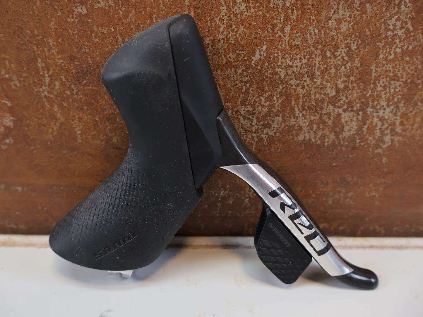 SRAM RED ETAP AXS D1 SCHALT-/ BREMSHEBEL 2X12-FACH / DISC / CARBON / INKL. BREMSSÄTTEL