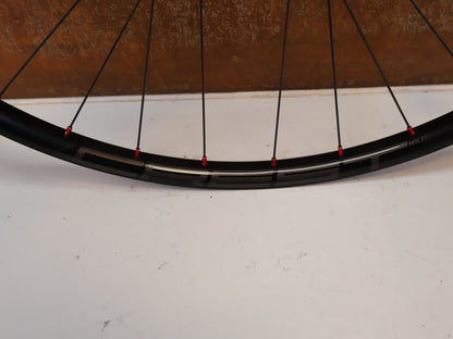 TUNE RACE 23 HINTERRAD 29 ZOLL 12X142 MM XDR ROT 771G