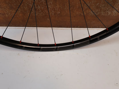 TUNE RACE 23 HINTERRAD 29 ZOLL 12X142 MM XDR ROT 771G