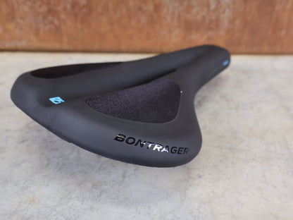 BONTRAGER COMMUTER FLUID SATTEL / FITNESS & CITY / FLUID-TECHNOLOGIE / BLENDR / SCHWARZ