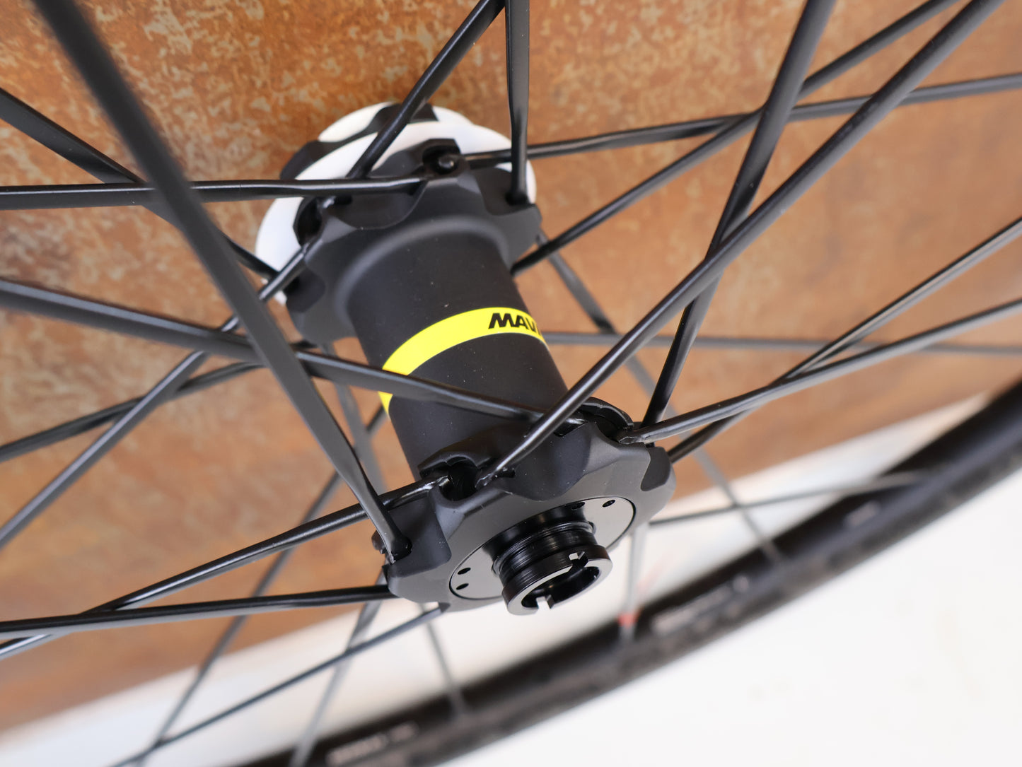 MAVIC DEEMAX PRO SAM HILL 29 ZOLL VR 15X110 BOOST 6 LOCH