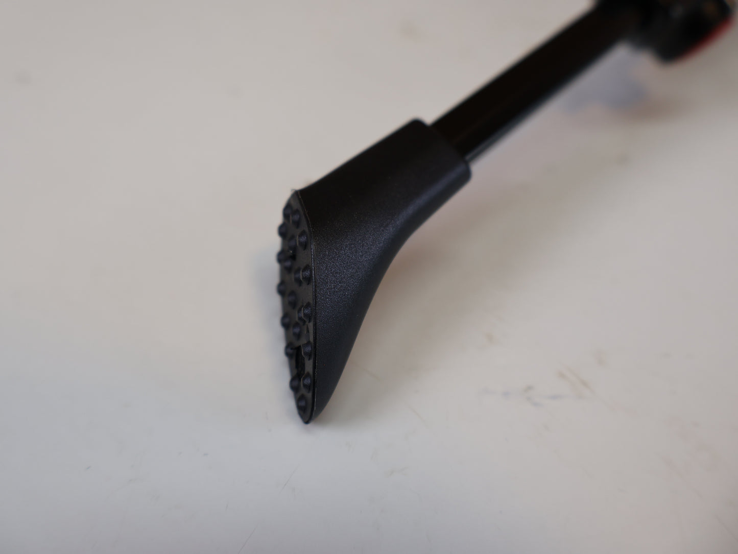 BONTRAGER HINTERBAU SEITENSTÄNDER / VERSTELLBAR FÜR 24 BIS 29 ZOLL / UNIVERSAL ALUMIUM