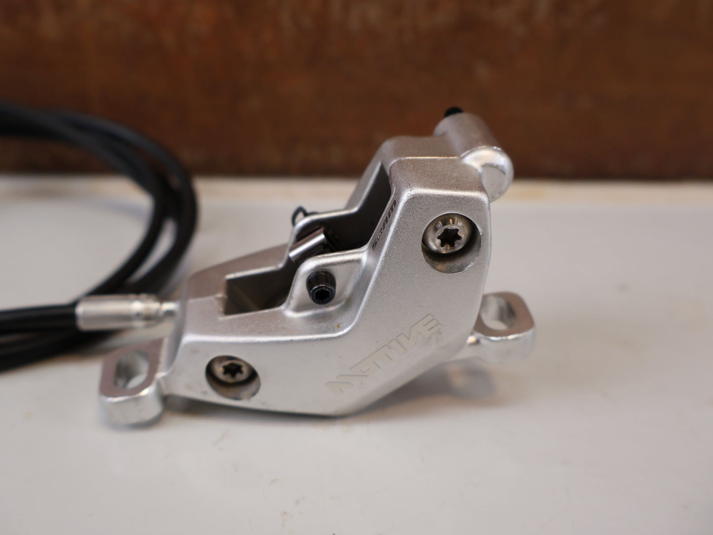 SRAM MOTIVE ULTIMATE STEALTH V2 BREMSEN SET / 4-KOLBEN MINERALÖL CARBON XC TRAIL