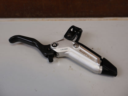 SRAM MOTIVE ULTIMATE STEALTH V2 BREMSEN SET / 4-KOLBEN MINERALÖL CARBON XC TRAIL