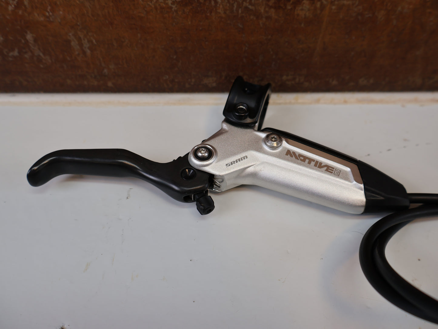 SRAM MOTIVE ULTIMATE STEALTH V2 BREMSEN SET / 4-KOLBEN MINERALÖL CARBON XC TRAIL