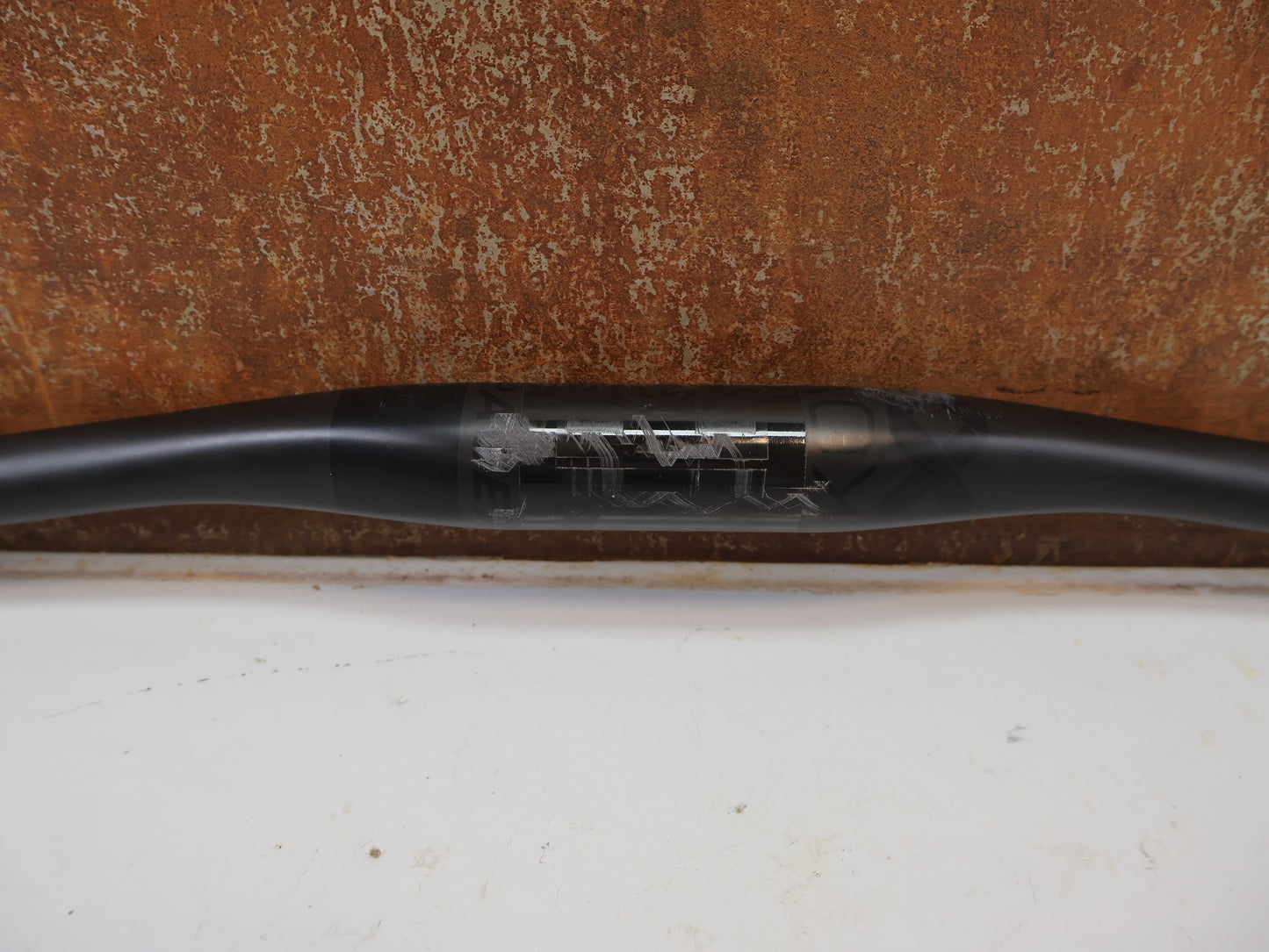 BONTRAGER KOVEE XXX CARBON 35 MTB-LENKER 710 MM / 35 MM KLEMMUNG / 143 G