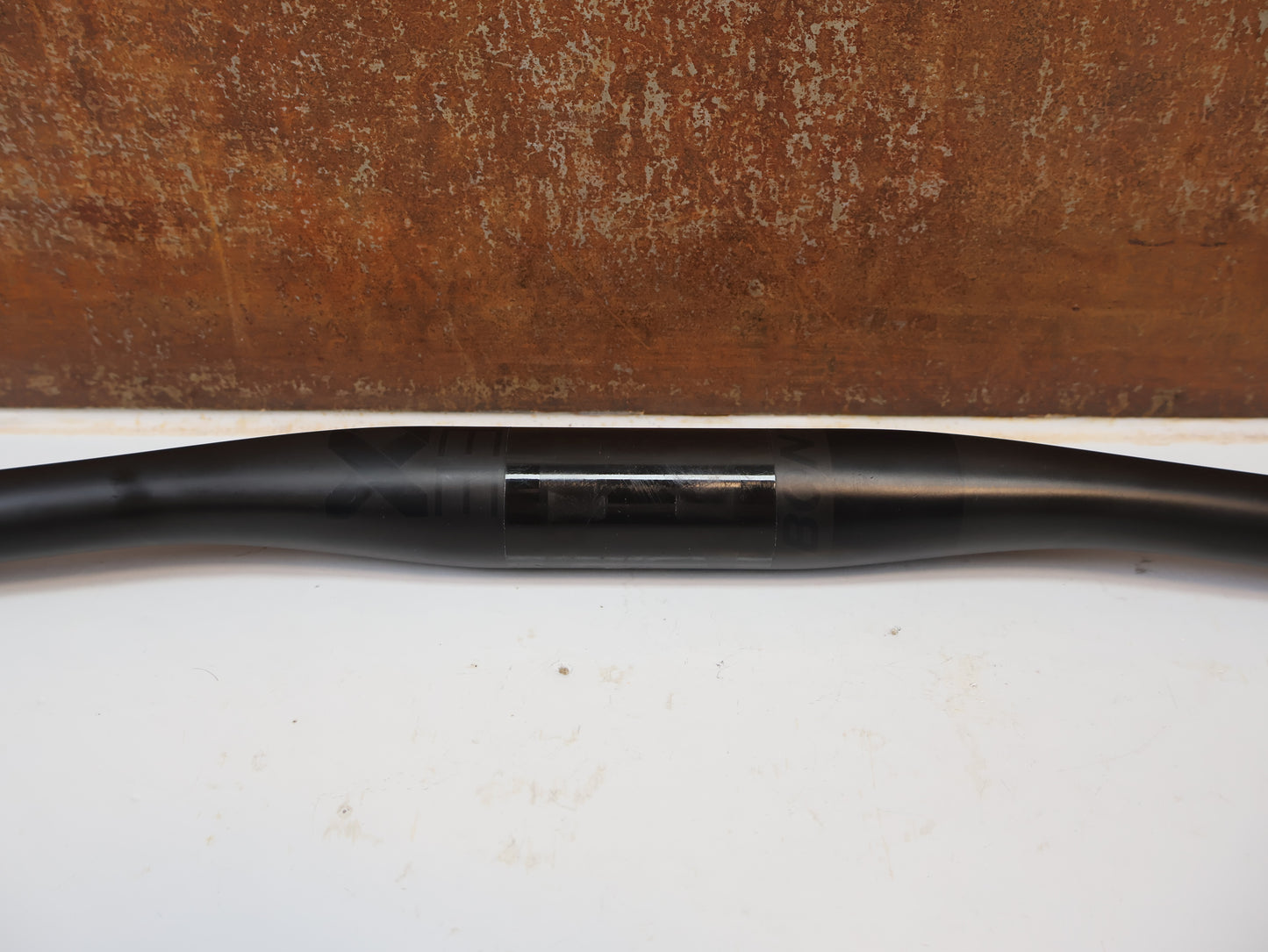 BONTRAGER KOVEE XXX CARBON 35 MTB-LENKER 710 MM / 35 MM KLEMMUNG / 143 G