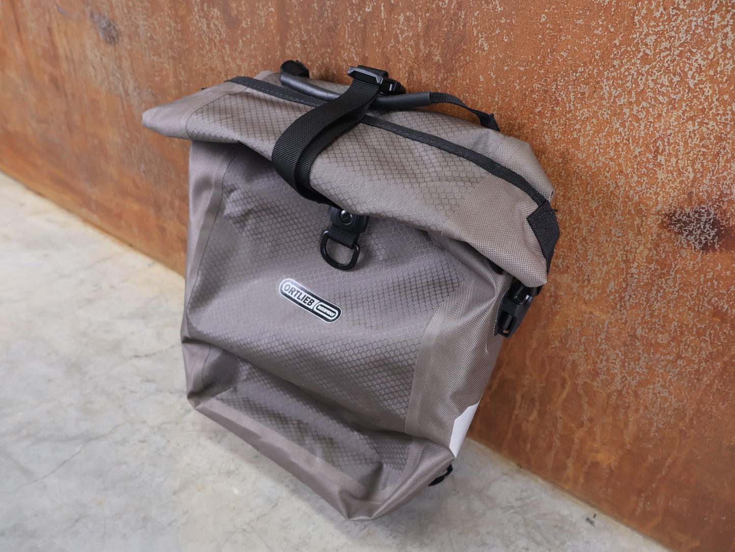 ORTLIEB GRAVEL-PACK SINGLE QL3.1 / 14.5L / DARK SAND / WATERPROOF / 540G