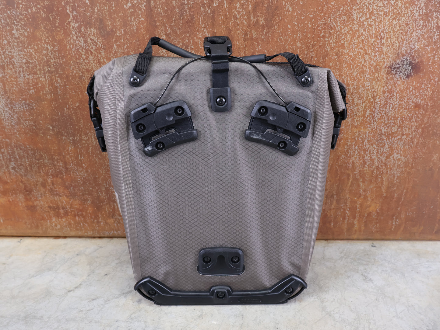 ORTLIEB GRAVEL-PACK SINGLE QL3.1 / 14.5L / DARK SAND / WATERPROOF / 540G