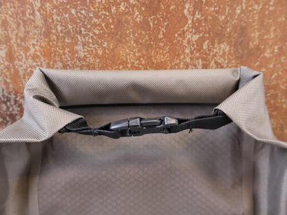 ORTLIEB FORK-PACK GABELTASCHE / WASSERDICHTE BIKEPACKING TASCHE / 5.8L / DARK SAND