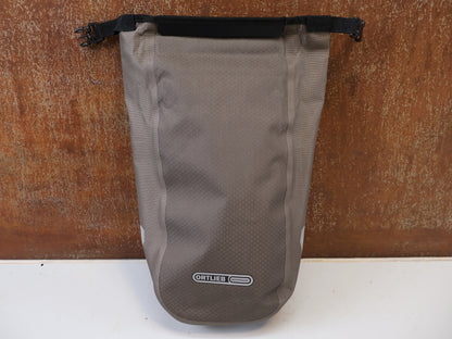 ORTLIEB FORK-PACK GABELTASCHE / WASSERDICHTE BIKEPACKING TASCHE / 5.8L / DARK SAND