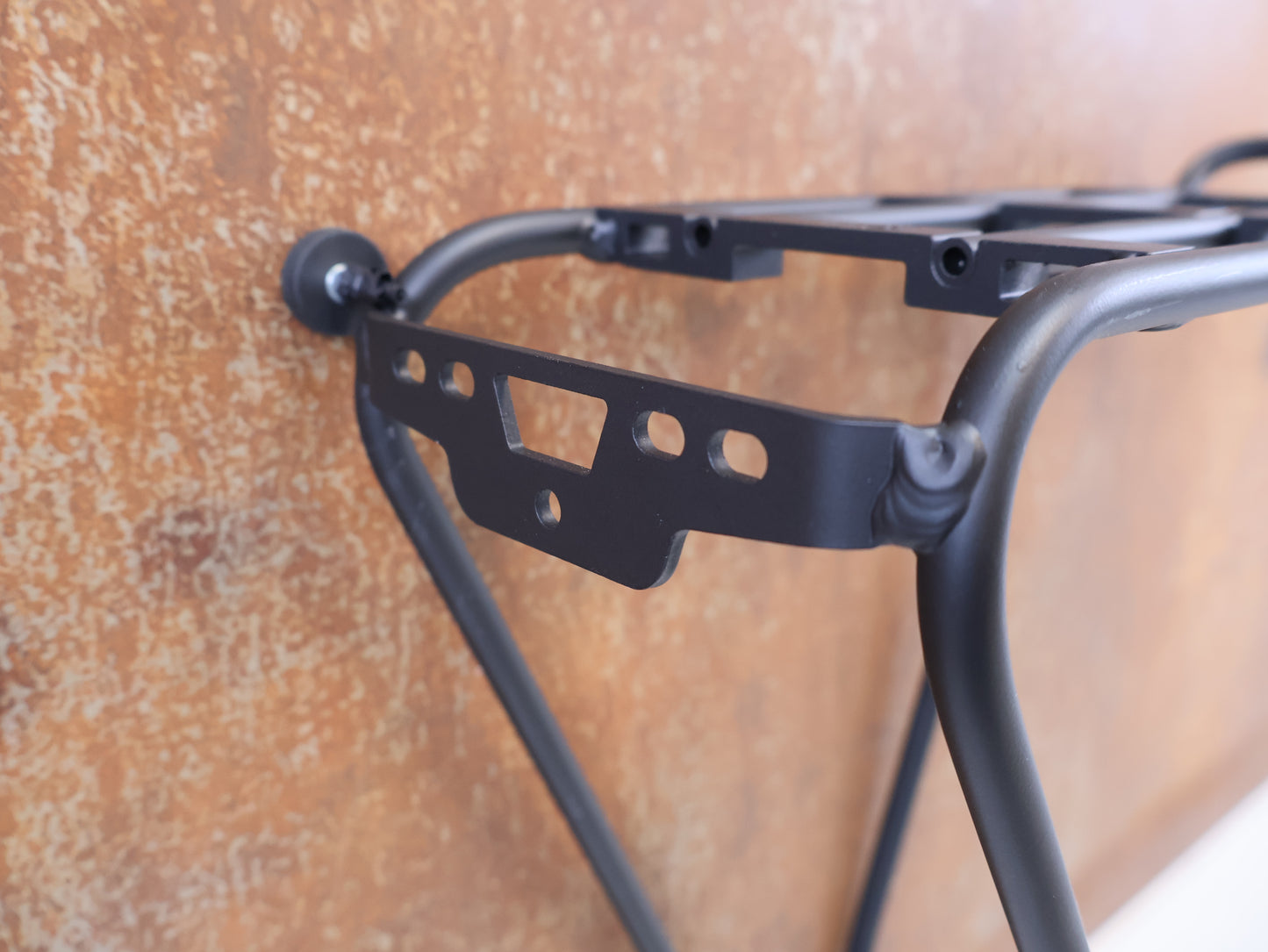 TREK BACKRACK MIK / REISE UND ALLTAGS GEPÄCKTRÄGER / UNIVERSAL / BIS 25 KG