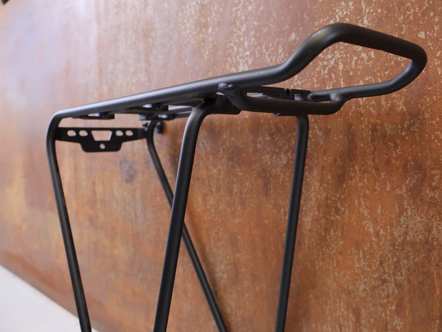 TREK BACKRACK MIK / REISE UND ALLTAGS GEPÄCKTRÄGER / UNIVERSAL / BIS 25 KG