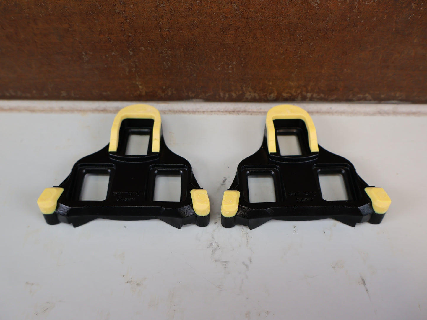 SHIMANO PD-R550 SPD-SL PEDALE / KLICKPEDAL ROAD RENNRAD SCHWARZ INKL CLEATS