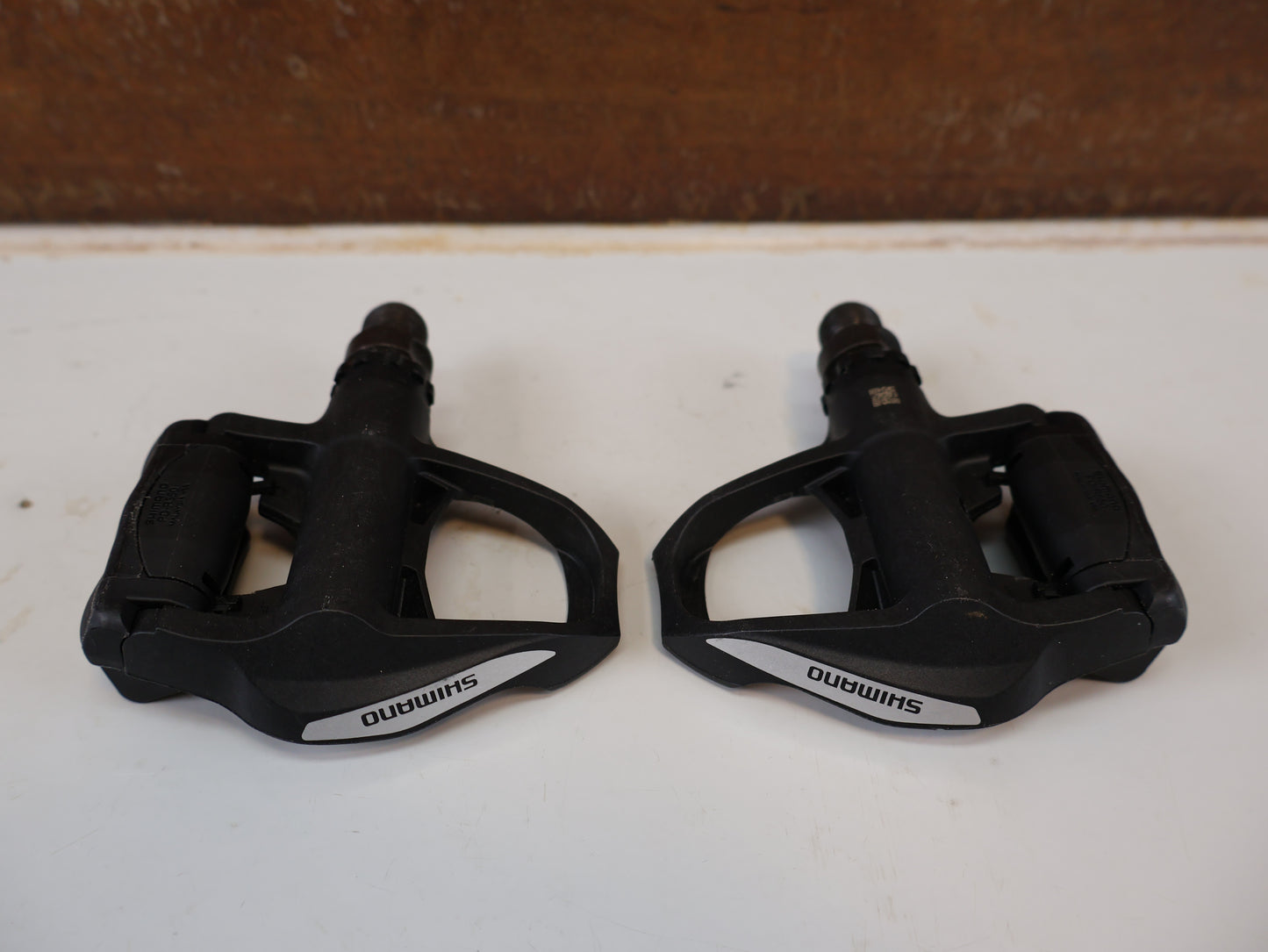 SHIMANO PD-R550 SPD-SL PEDALE / KLICKPEDAL ROAD RENNRAD SCHWARZ INKL CLEATS