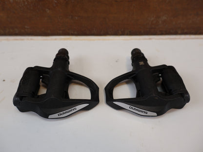 SHIMANO PD-R550 SPD-SL PEDALE / KLICKPEDAL ROAD RENNRAD SCHWARZ INKL CLEATS