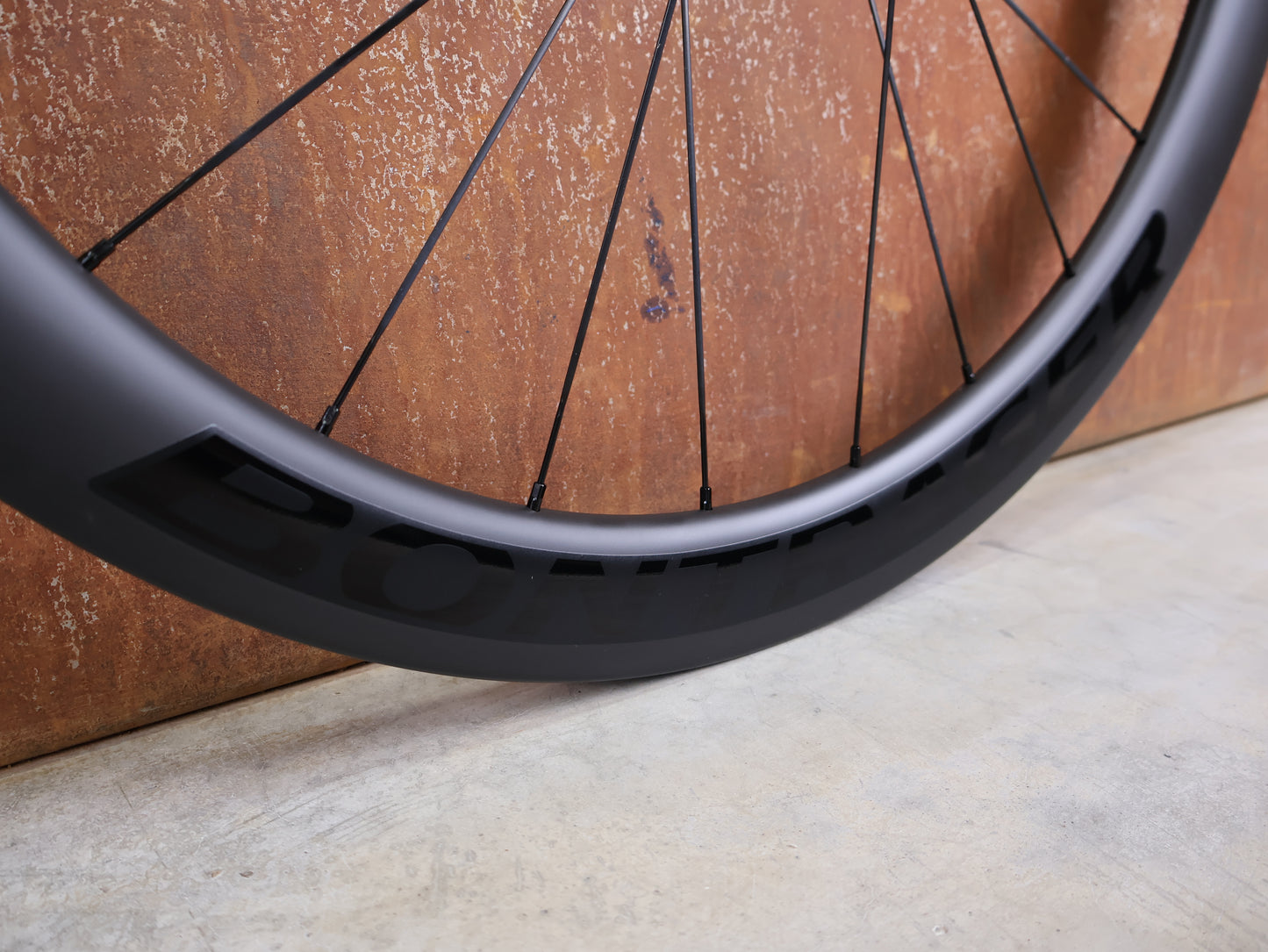 BONTRAGER AEOLUS ELITE 50 DISC LAUFRADSATZ / OCLV CARBON / 50 MM / ROAD / 1755G