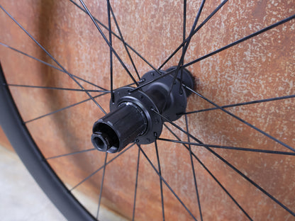 BONTRAGER AEOLUS ELITE 50 DISC LAUFRADSATZ / OCLV CARBON / 50 MM / ROAD / 1755G