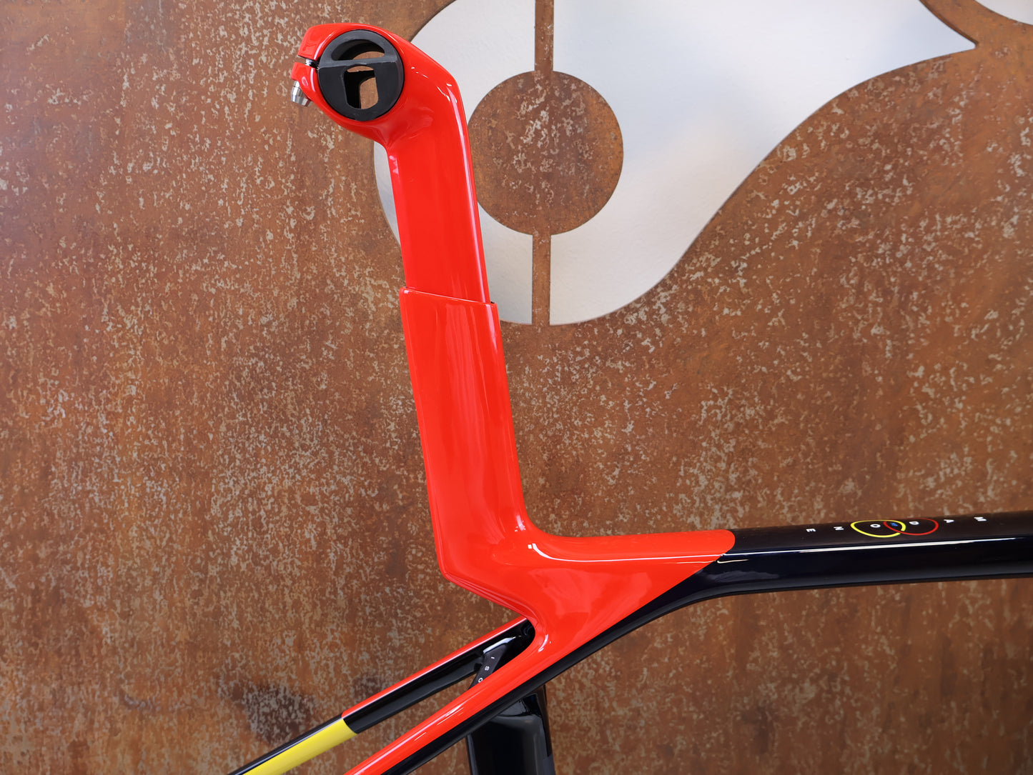 TREK MADONE SLR GEN 8 RAHMENSET / GRÖSSE S 900 SERIES OCLV CARBON NAVY SMOKE