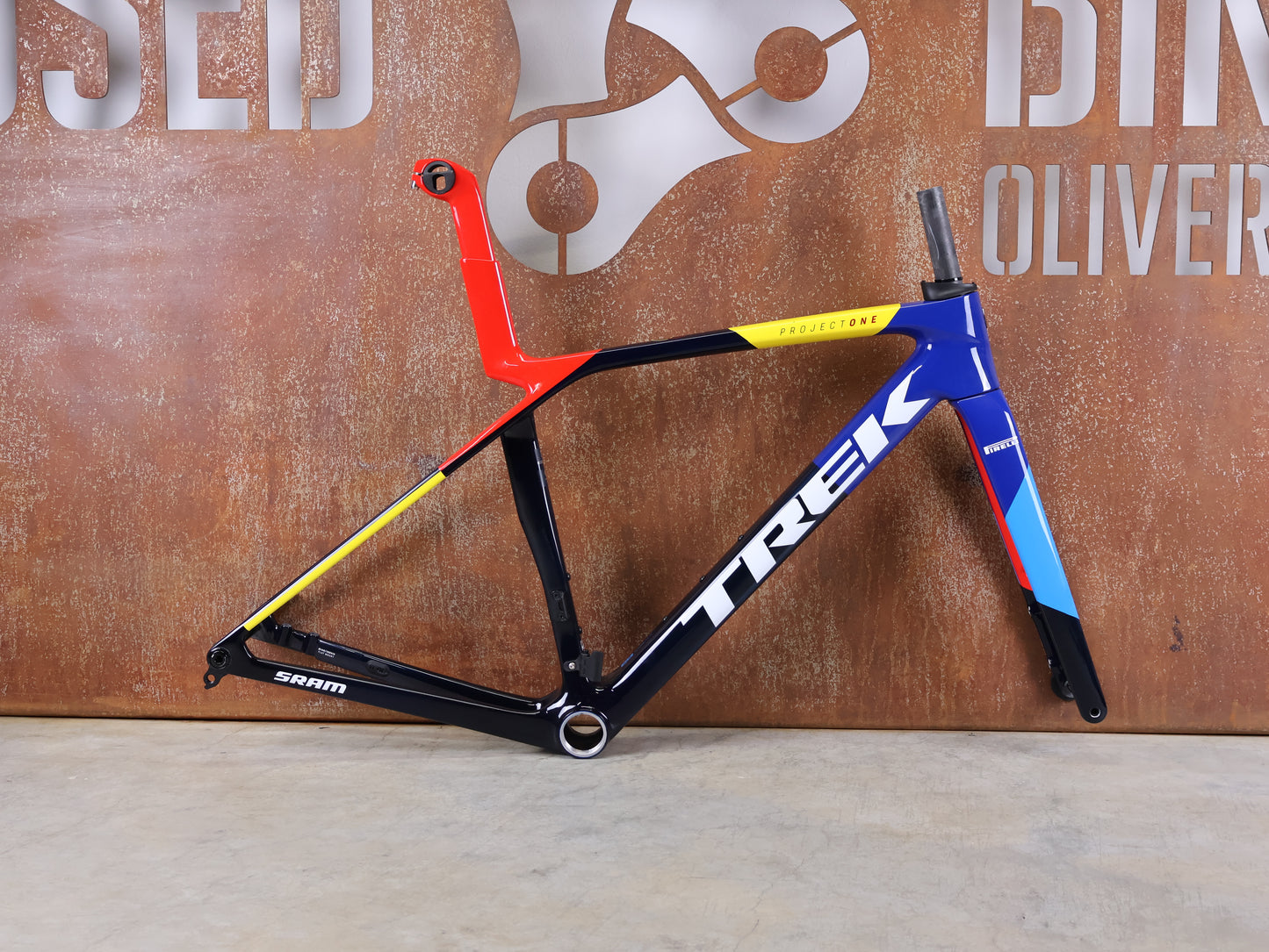 TREK MADONE SLR GEN 8 CARBON DISC FRAME SET NAVY SMOKE S 