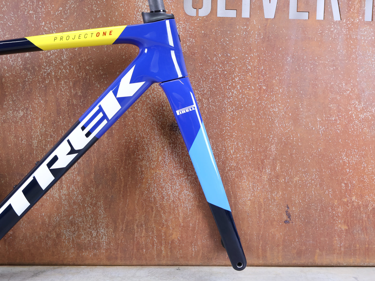 TREK MADONE SLR GEN 8 CARBON DISC FRAME SET NAVY SMOKE S 