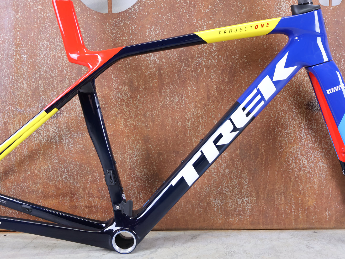 TREK MADONE SLR GEN 8 CARBON DISC FRAME SET NAVY SMOKE S 
